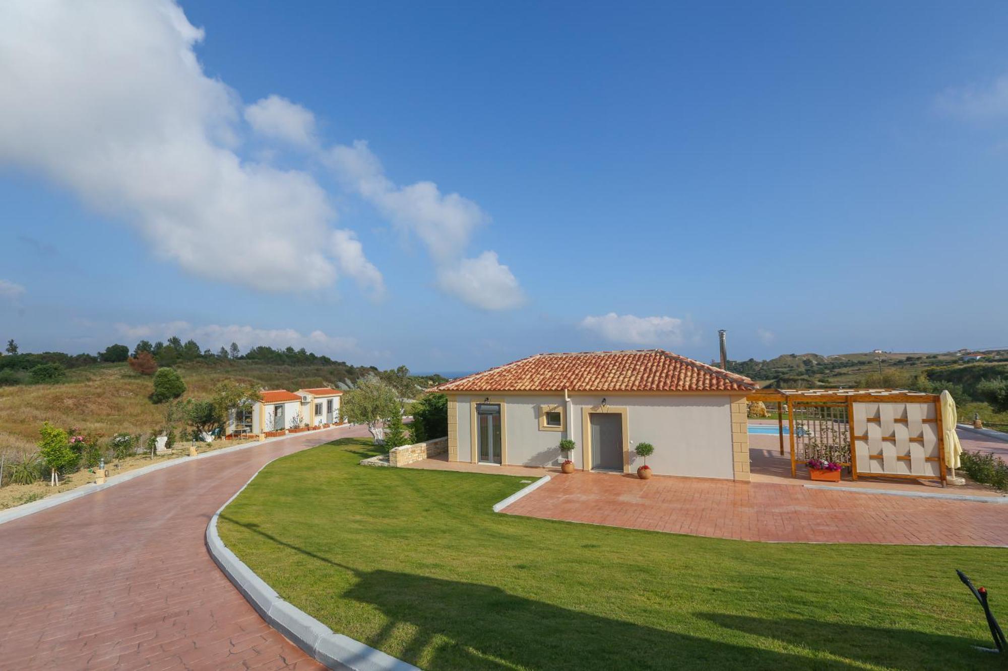 Ameadros Resort Mantzavináta Exterior foto